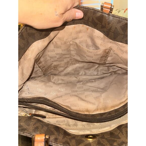 Michael Kors Women’s Harper Black Leather & Gold Hardward Tote Bag - Picture 9 of 11